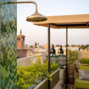 https://riad-dar-labzar.marrakeshhotelsmorocco.com