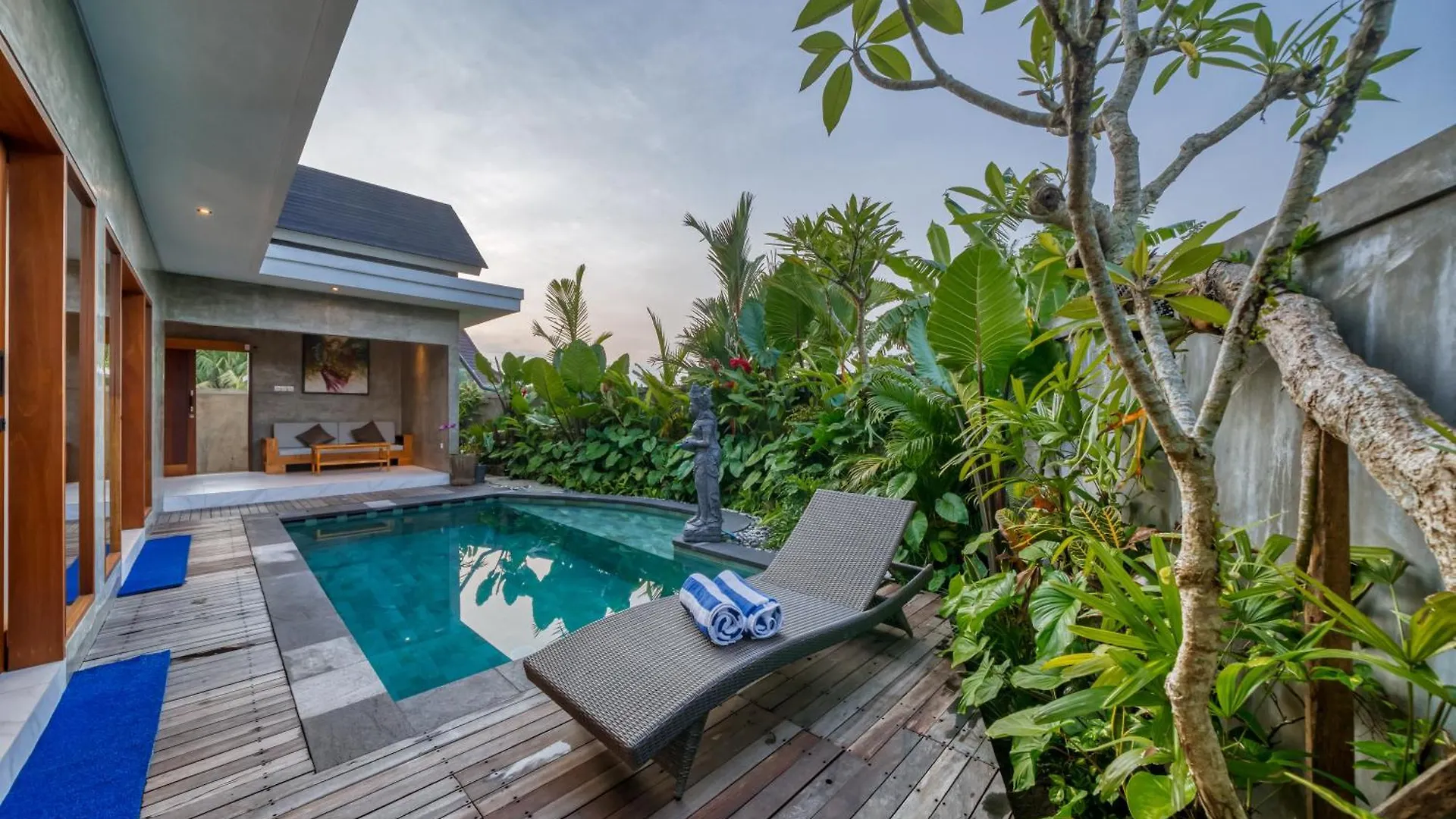 **** Resort Villa Mirah Ubud Indonesia
